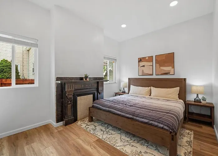 Bloomfield, Shadyside !2 Modern And Spacious Two Bedroom With Free Parking *